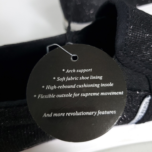 Alexis Bendel sparkling sneakers 6.5 - Picture 9 of 9